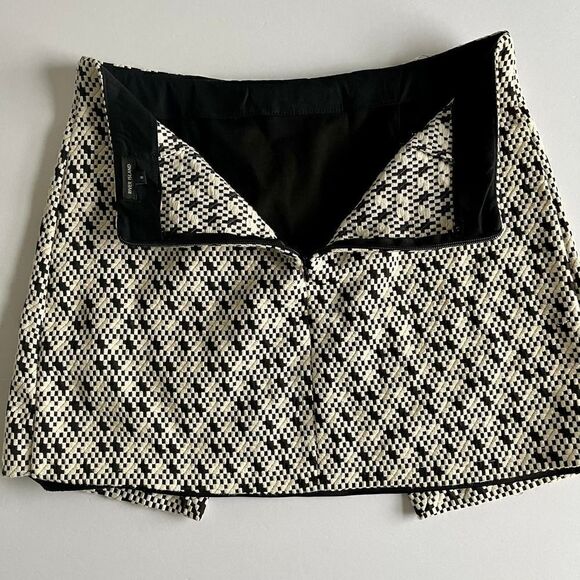 River Island Trendy Ivory Black Print Split Front Skirt Women's Size US XS UK 8 - Picture 9 of 12